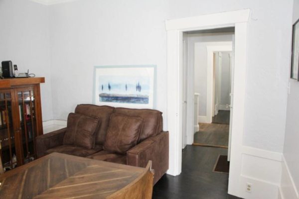 Sunny Suite 8